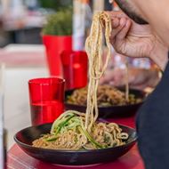 صورة شو نودلز